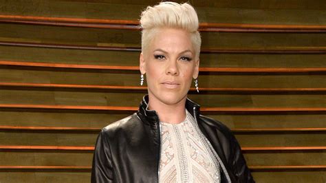 pink slams women who use their body sex tits and a es to get attention as kim kardashian