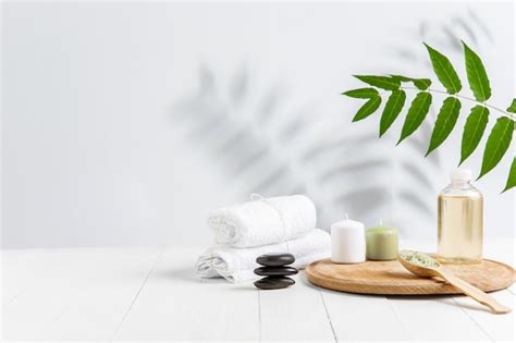 photo beautiful spa composition  massage table  wellness