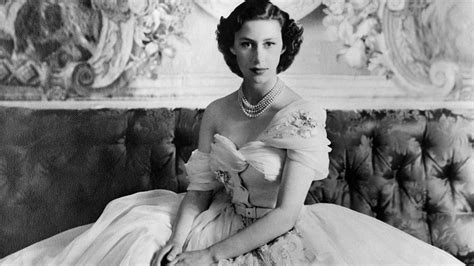 Queen Elizabeth S Rebel Sister Princess Margaret Never Forgave