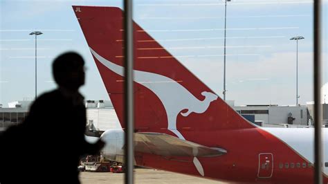 qantas flights    sell    minutes  advertiser