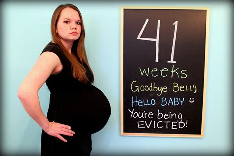 weeks pregnant  risks  overdue late term pregnancy