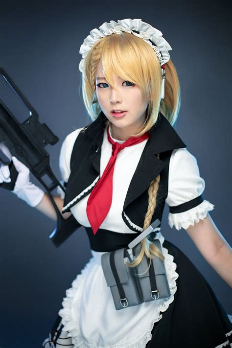 new girls frontline cosplay from spiral cats fires up the g36