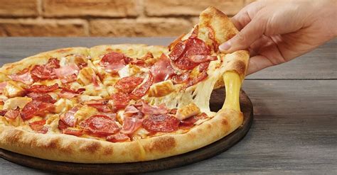 dominos pizza impulsa su expansion  tres nuevas aperturas