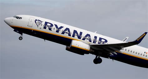 ryanair ends long wait  gamechanger boeing  max jet reuters