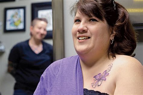 breast cancer survivors get tattoos to cover their scars modern