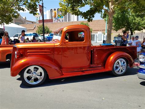 chevy truck wins  hot august nights downtown show  shine