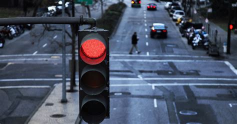 Deaths Caused By Drivers Running Red Lights At 10 Year High