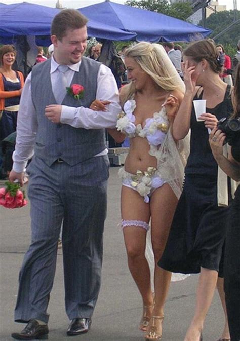 The Worst Wedding Dresses Ever From Cakes To Cleavage Baring Bodices