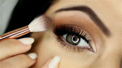 beginners eye makeup tutorial for mature skin how to apply eyeshadow