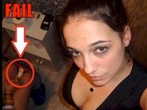 10 Selfie Fails That Need A Serious Background Check