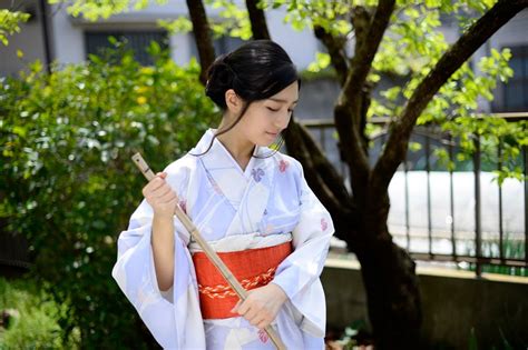 iori kogawa this beautiful japanese maid will