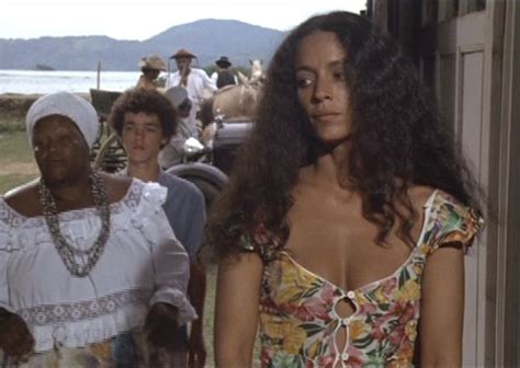 The 10 Most Iconic Roles In Sonia Braga S 50 Year Acting