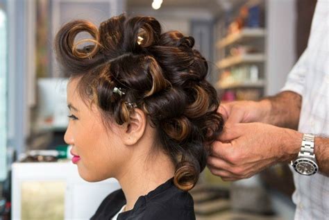 12 Great Ideas On How To Curl Your Hair Easily And Quickly