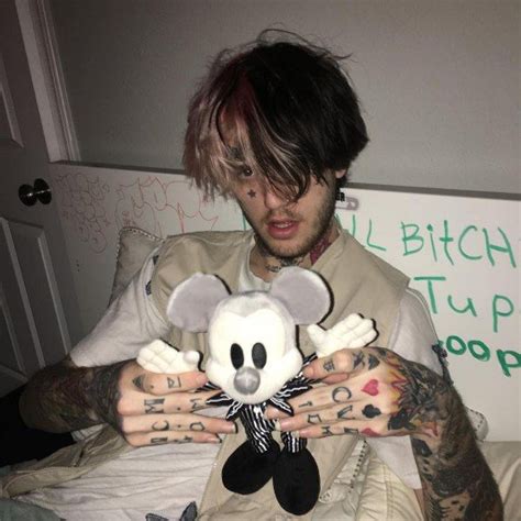 Пин от пользователя いかれた女の子 на доске lil peep