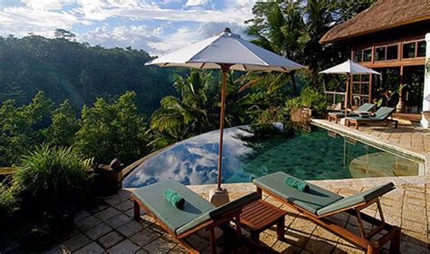 airbnb villas  bali unique places  stay  ubud seminyak kuta  umalas