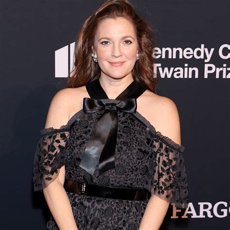 drew barrymore slams sick reports claiming she wants her mom dead