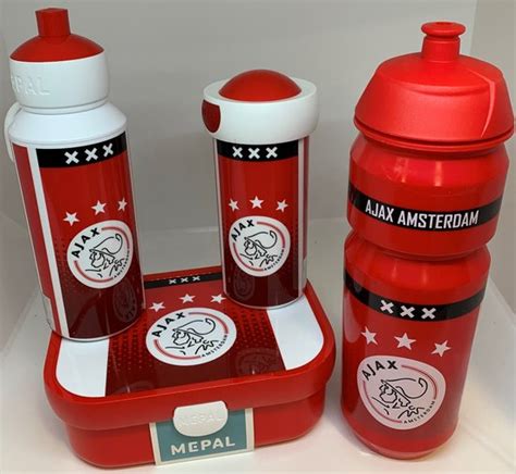 ajax lunchset  dlg lunchbox drinkbeker en pop  beker en melkbaker en bidon bolcom