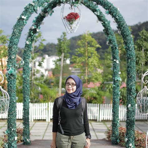 awek melayu tudung lawa borak ola