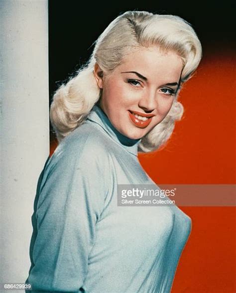 diana dors photos et images de collection getty images