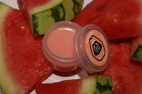 body shop born lippy lip balm  watermelon review  sunday girl