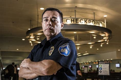 airport security officer job description security guards