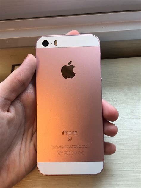 iphone se rose gold gb mobile phones tablets iphone   carousell