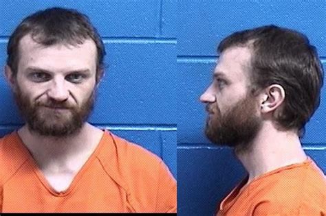 man is arrested for possessing meth with intent to distribute