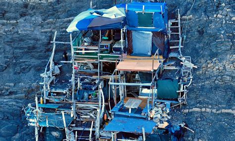 crazy cliffside shack  pacifica   viral video destroyed