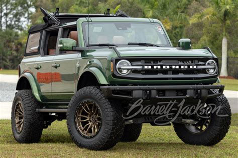 ford bronco custom  front