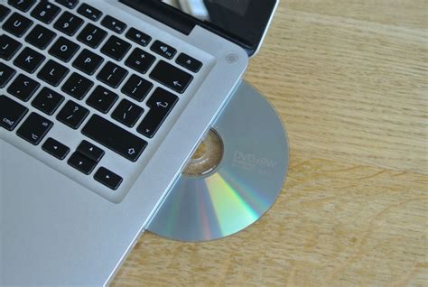 macbook pro  cd dvd player  stereo sound effect hq khz