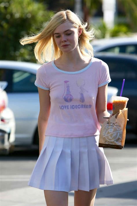 Elle Fanning Braless Photos The Fappening Leaked Photos