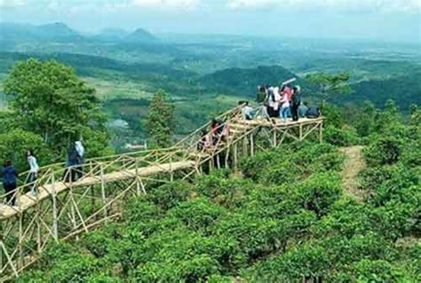 tempat wisata jawa barat populer  wajib dikunjungi