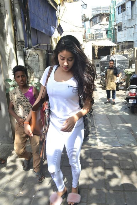 see sexy pics of jhanvi kapoor caught doing some mysterious acts aaj