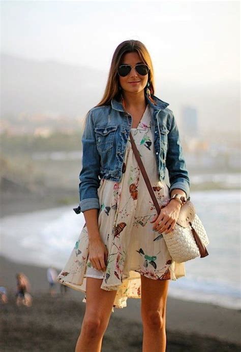 style watch how fashion bloggers wear the denim jacket