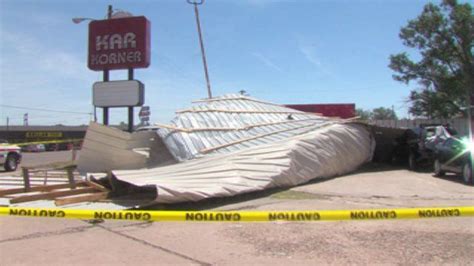 borger winds reported  excess   miles  hour thursday night