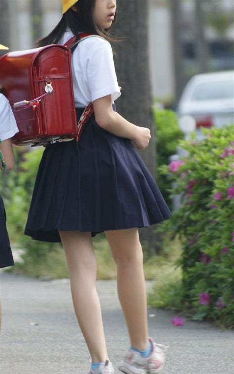 かわいい制服小学生の通学風景をまっさらな心で撮影した画像 1481080 18 1 school girl dress school