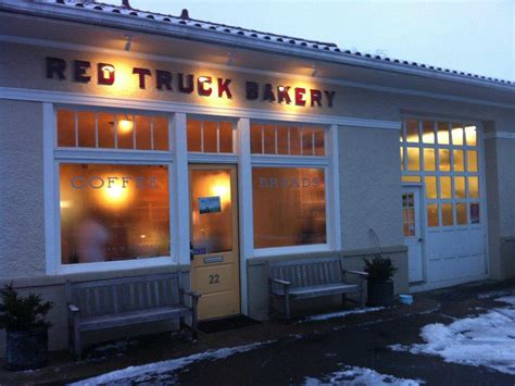 Old Gas Stations Are Being Turned Into Hip Restaurants