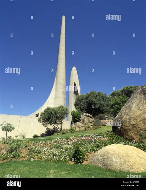 taal monument  paarl unveiled    october    centenary  society  true