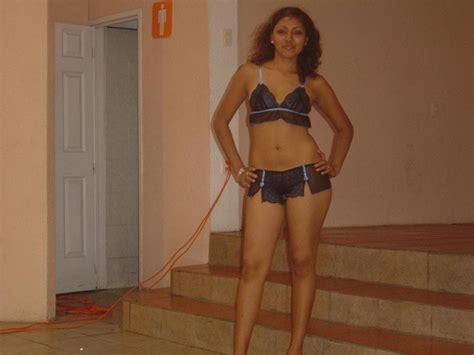 Mallu Wife Sex In Bra Panty Desi Mallu Aunty Removing