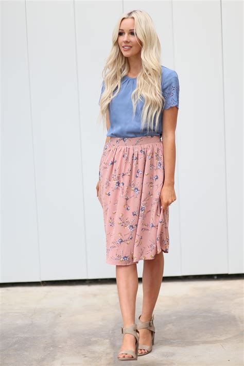 Pin By Emily Cothran On This Is Cute Modest Dresses