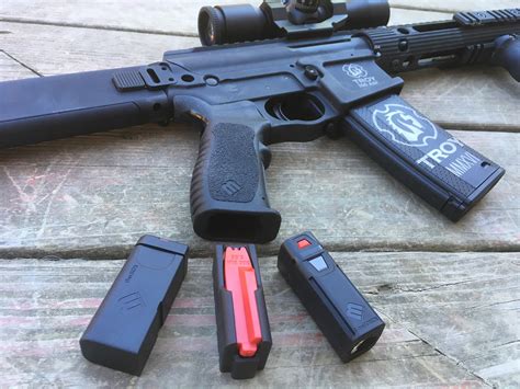 blog gunmag warehouse review magnetospeeds  series modular ar  pistol grip