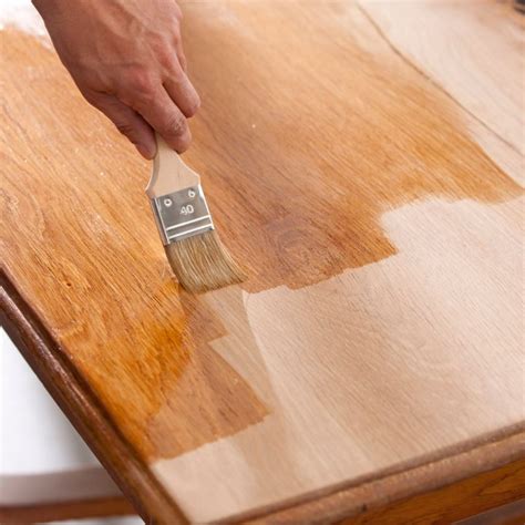 comment nettoyer  proteger  meuble en bois castorama