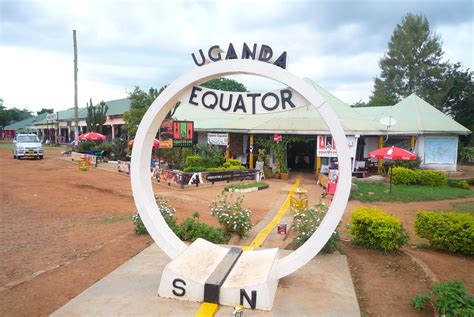 uganda equator  crossing points equator uganda safaris