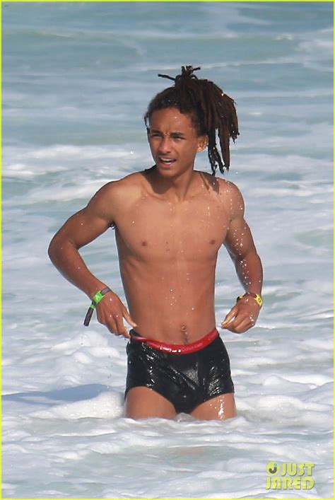 jaden smith wears just his calvins for a dip at the beach photo 3669488 jaden smith