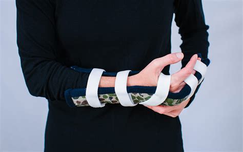 proven tips  traveling   arm cast virtual hand care