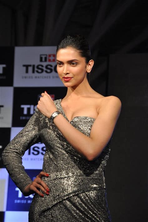 high quality bollywood celebrity pictures deepika padukone sexy