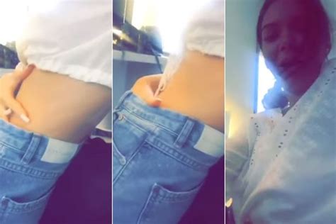 Kylie Jenner Warns Snapchat Users I Ll Be Back After Putting Hand