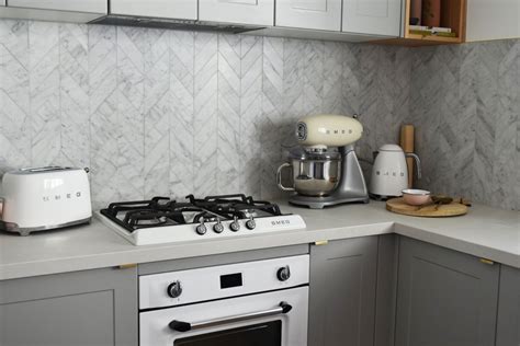 tiles talk  unique splashback tile    hamptons style kitchen