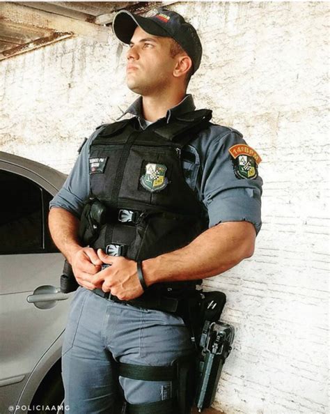 sexy hot cop please arrest me gay police uniform hot men pinterest hot cops gay and