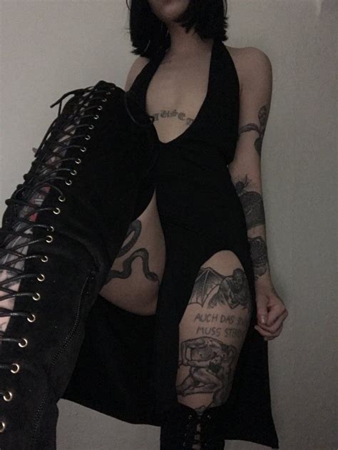media tweets by charlotte sartre gothcharlotte twitter clothes in 2019 grunge outfits